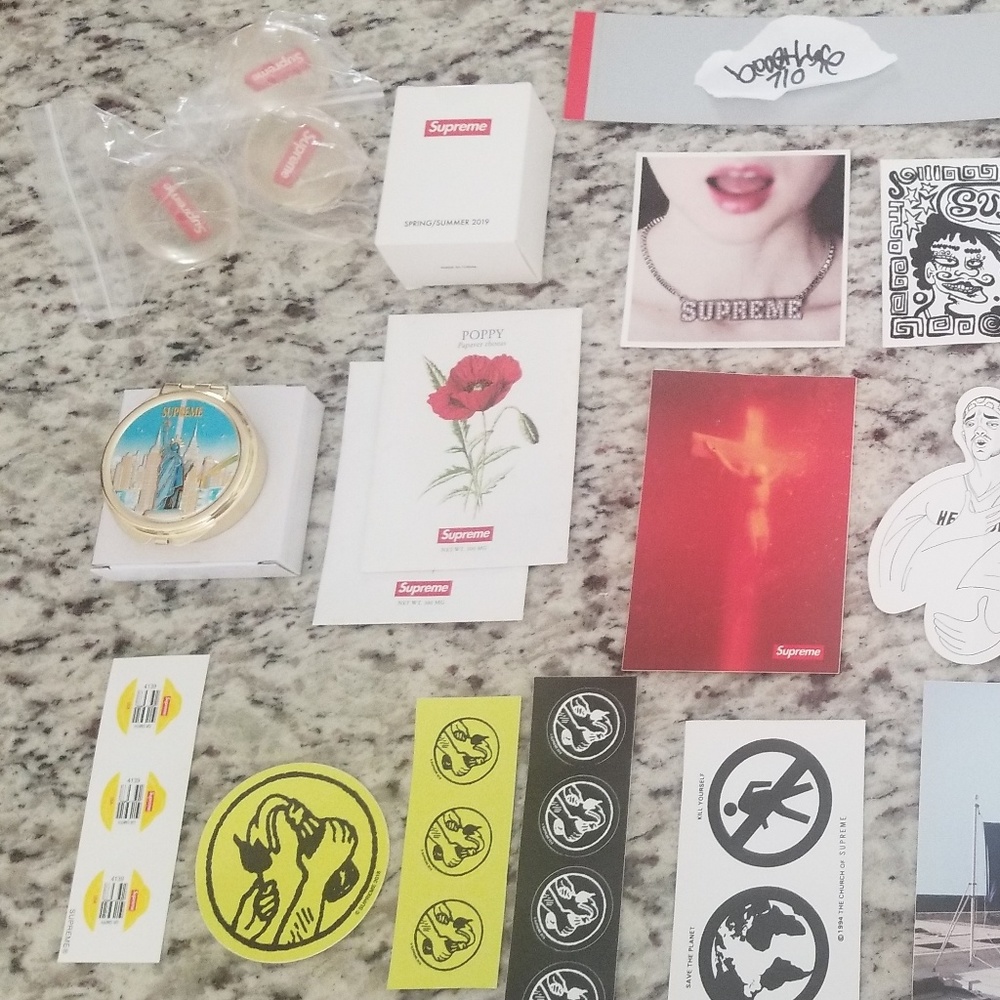 🔥SUPREME - Various asscessories 4 SUP Collection.